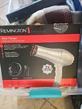 Remington Shine Therapy Hair Dryer in Silver with Red Accents
